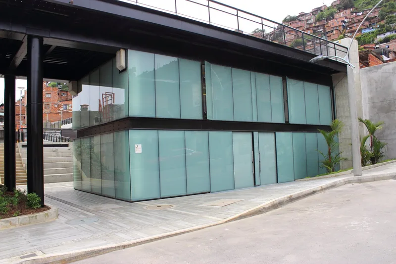 Ventanería a Medida 8 - Divimarcas Proyectos, arquitectura comercial a medida en Medellín e Itagüí