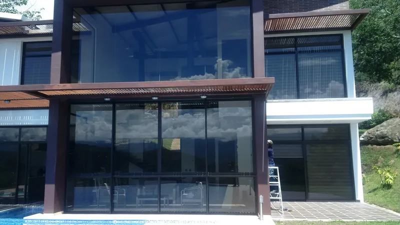 Ventanería a Medida 9 - Divimarcas Proyectos, arquitectura comercial a medida en Medellín e Itagüí